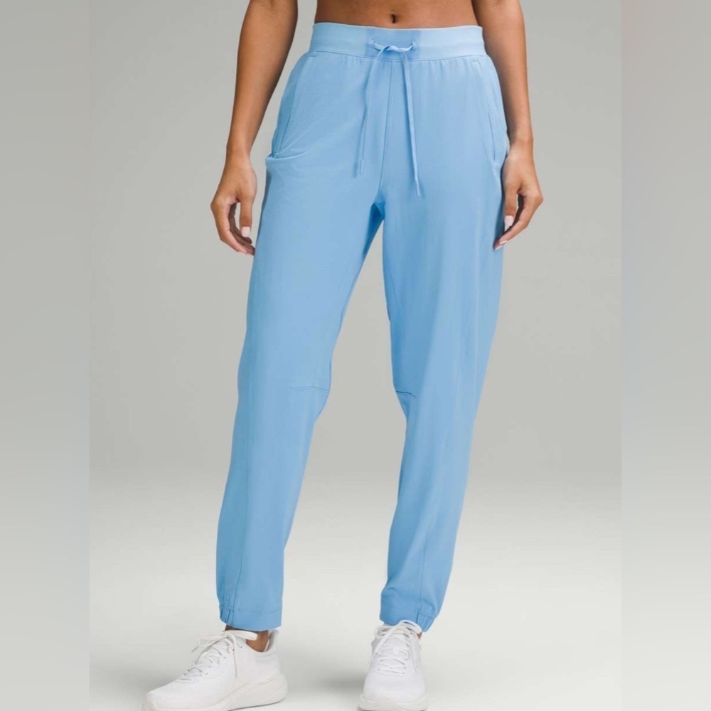 Lululemon License to Train High-Rise Jogger - Picture 1 of 7